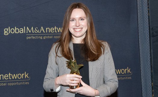 Katherine Fix Recognized During 7th Annual Americas Rising Star Dealmaker Awards teaser